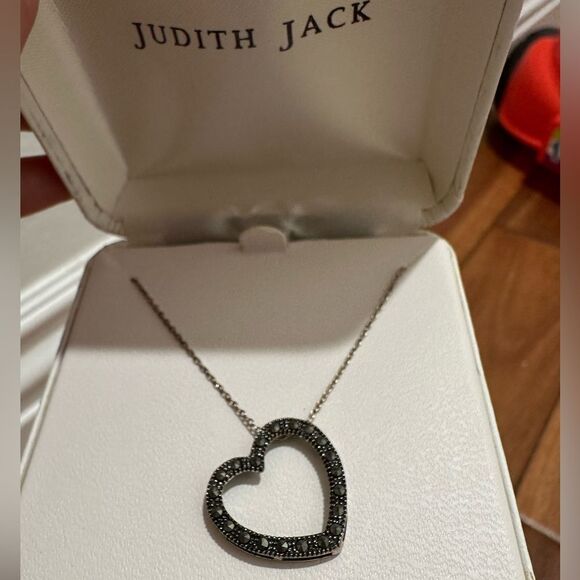 Judith Jack marcasite heart necklace - Picture 2 of 2